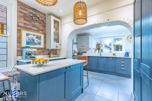 Photo 21- click for photo gallery